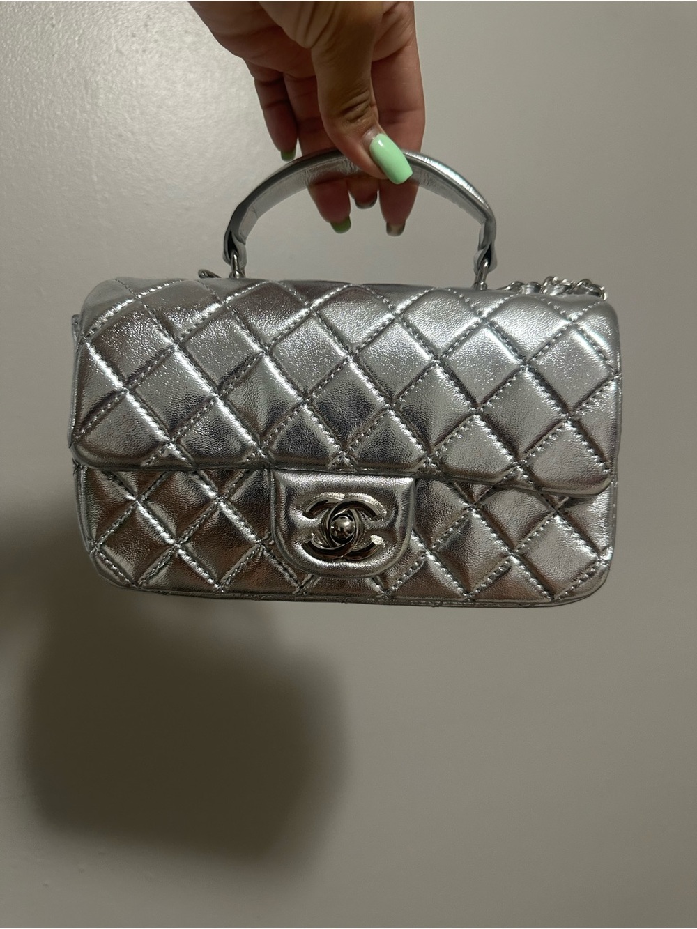 “CC” Metallic Bag - Picture 4 of 6